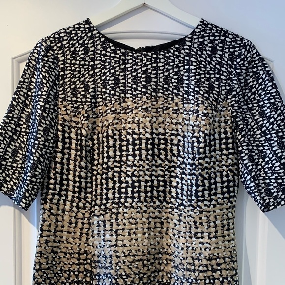 Brooks Brothers Dress 100% Silk Size 2 Short Sleeves Lined Midi Abstract Print. - Picture 2 of 16